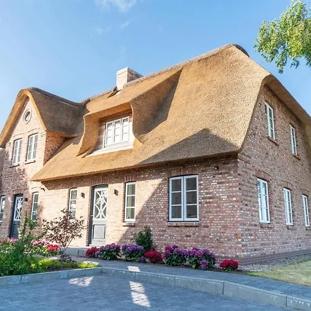 Haus Inselurlaub Hausteil 2 Dom wakacyjny