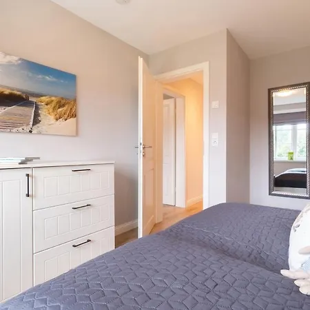 Haus Inselurlaub Hausteil 2 * Oevenum